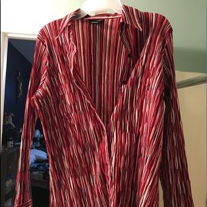 East 5th Button Doen